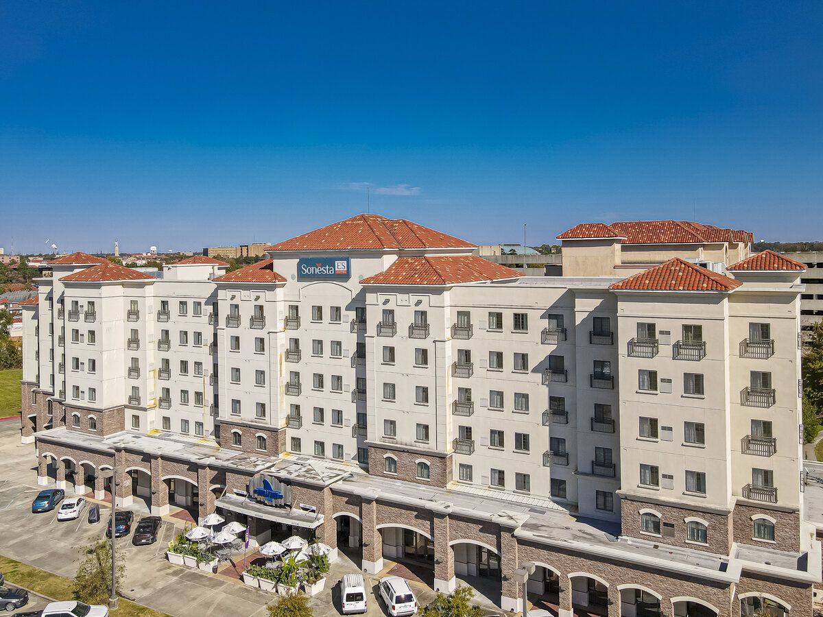 Staybridge Suites: 4001 Nicholson Dr, Baton Rouge, LA 70808